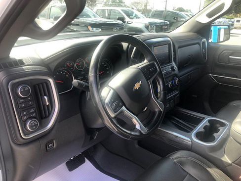 Used 2020 Chevrolet Silverado 1500 LTZ image 13
