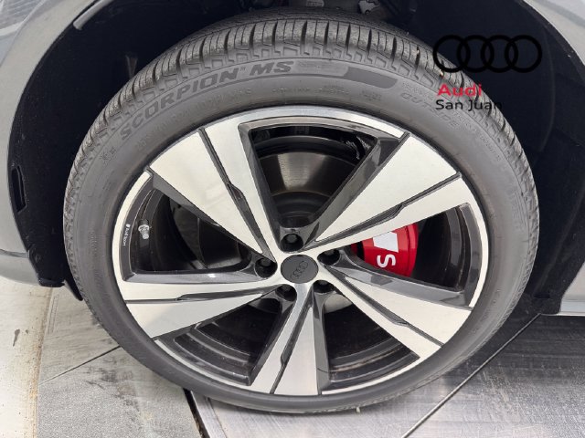 New 2026 Audi SQ5 Premium Plus AWD/4WD image 6