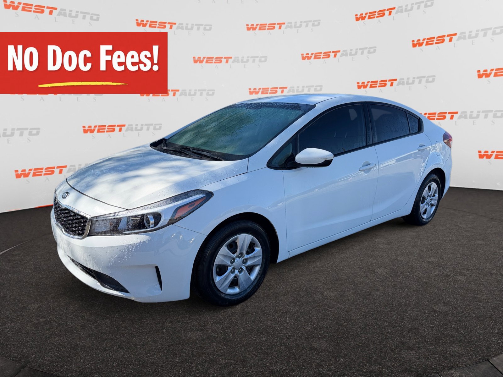 Used 2018 Kia Forte LX FWD image 1
