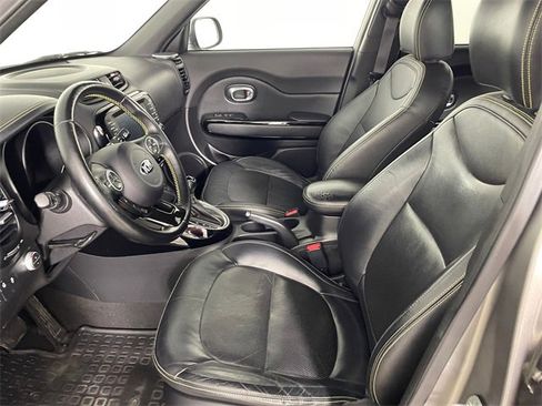 Used 2015 Kia Soul + w/ Primo Package image 2