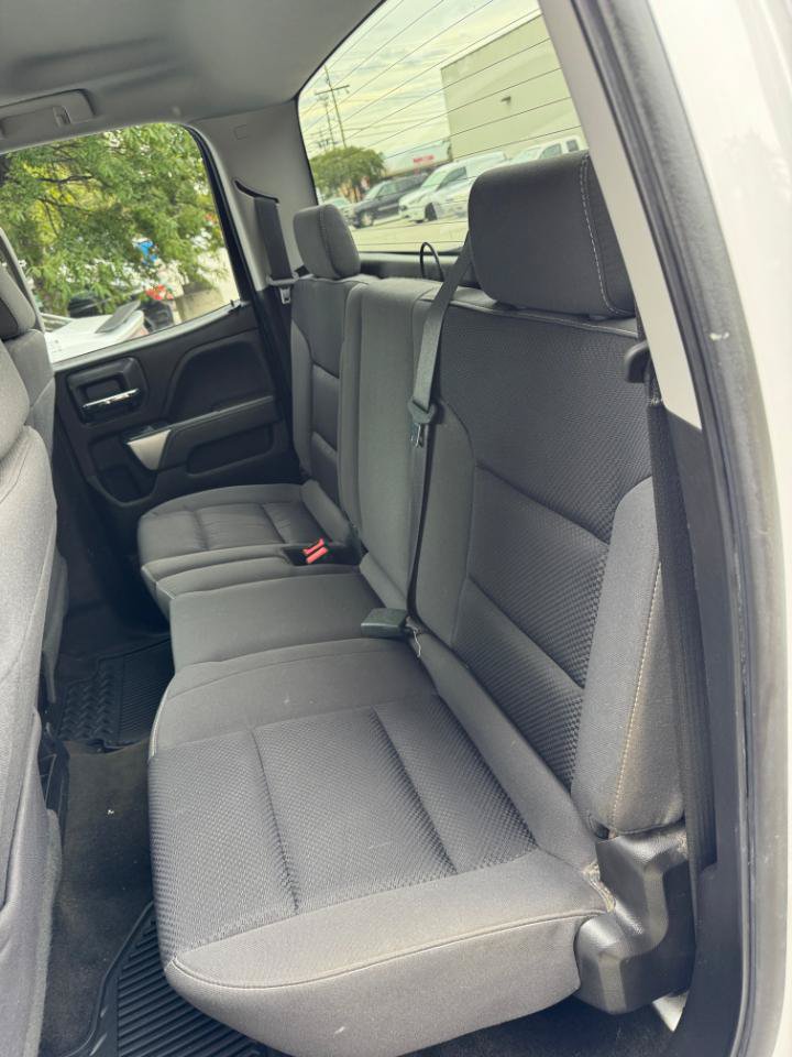 Used 2018 Chevrolet Silverado 1500 LT w/ All Star Edition AWD/4WD image 12