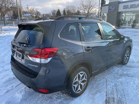 Used 2021 Subaru Forester Premium w/ Popular Package #1 image 5