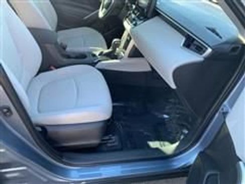 Used 2022 Toyota Corolla Cross LE image 15