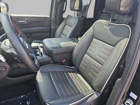 Certified 2026 GMC Yukon AT4 Ultimate AWD/4WD image 21