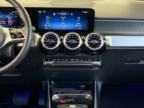 Certified 2024 Mercedes-Benz GLB 250 4MATIC image 5