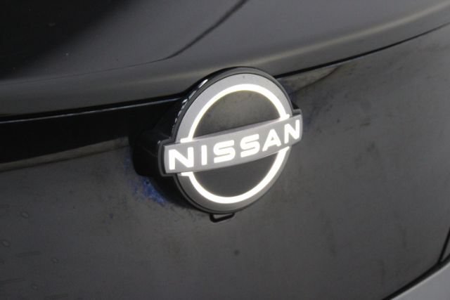 Used 2024 Nissan Ariya AWD image 35