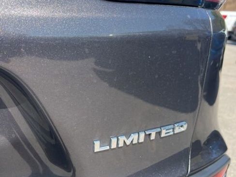 Used 2020 Jeep Cherokee Limited AWD/4WD image 18