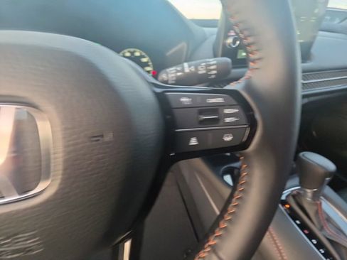 Certified 2026 Honda HR-V Sport image 19