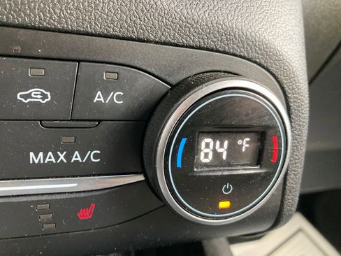 Used 2020 Ford Escape SE image 39