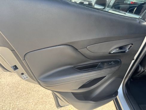 Used 2017 Buick Encore Preferred FWD image 19