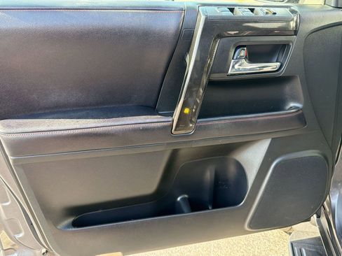 Used 2018 Toyota 4Runner TRD Off-Road Premium image 22