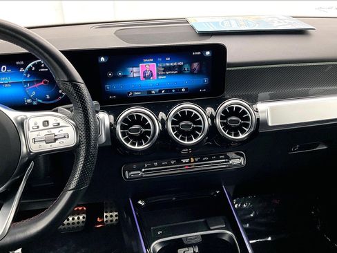 Certified 2023 Mercedes-Benz GLB 250 4MATIC image 5