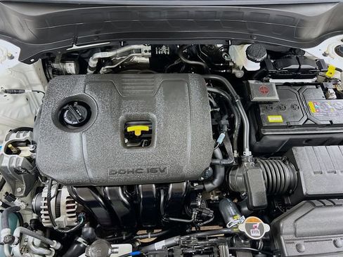 Certified 2025 Kia Seltos EX w/ EX Sunroof Package image 30