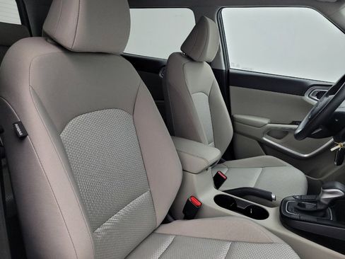 Used 2025 Kia Soul LX image 21