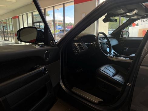 Used 2019 Land Rover Range Rover Sport Supercharged AWD/4WD image 7