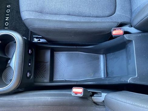 Used 2024 Hyundai Ioniq 5 SEL image 31