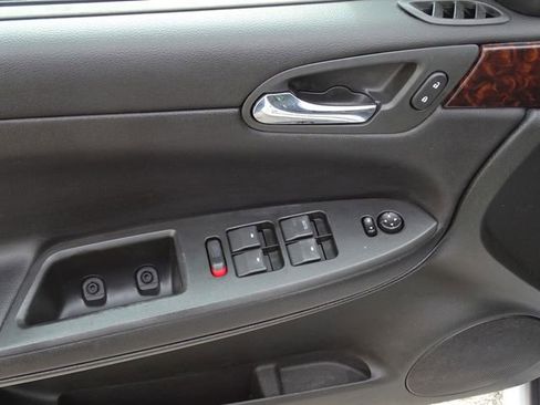 Used 2013 Chevrolet Impala LT w/ LT Sunroof Package image 25