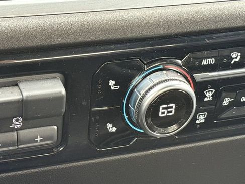 Used 2025 GMC Sierra 1500 SLT image 20