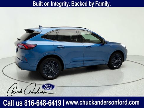 Used 2023 Ford Escape ST-Line Elite w/ Premium Technology Package AWD/4WD image 8