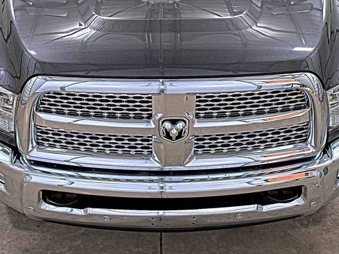 Used 2018 RAM 2500 Laramie image 16