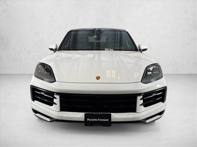 Certified 2025 Porsche Cayenne Coupe AWD/4WD image 6