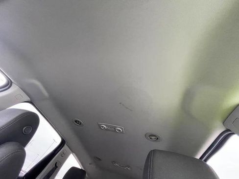 Used 2016 Chevrolet Traverse LT w/ Style and Technology Package image 34