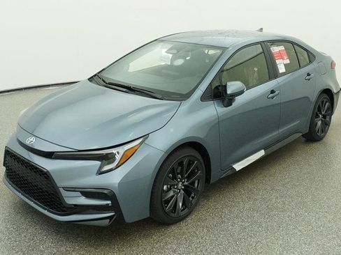 Used 2026 Toyota Corolla SE FWD image 1