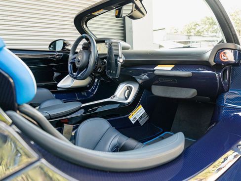 Used 2021 McLaren Elva RWD image 2