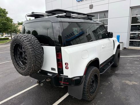 Used 2023 Land Rover Defender 90 X-Dynamic SE AWD/4WD image 5