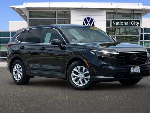 Used 2025 Honda CR-V LX image 2