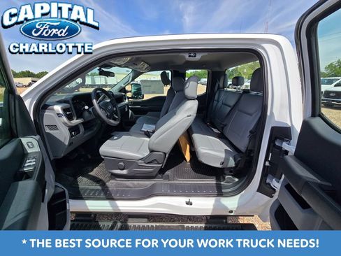 New 2026 Ford F250 XL w/ XL Chrome Package RWD image 5