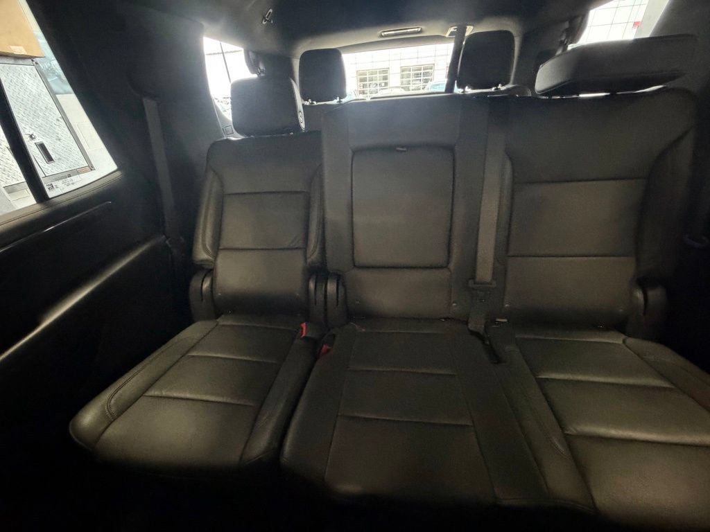 Used 2025 Chevrolet Tahoe LT AWD/4WD image 14