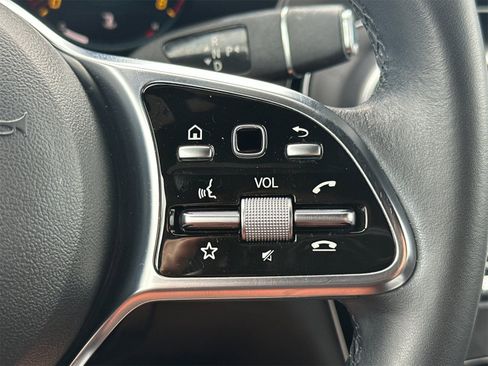 Certified 2022 Mercedes-Benz GLC 300 image 28