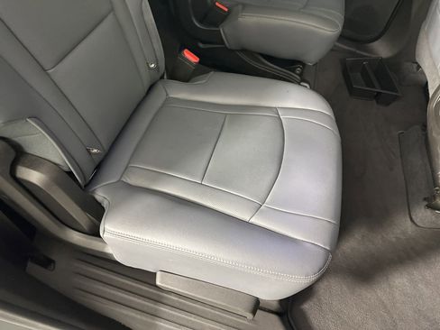 Used 2023 Buick Enclave Essence w/ Experience Buick Package image 32