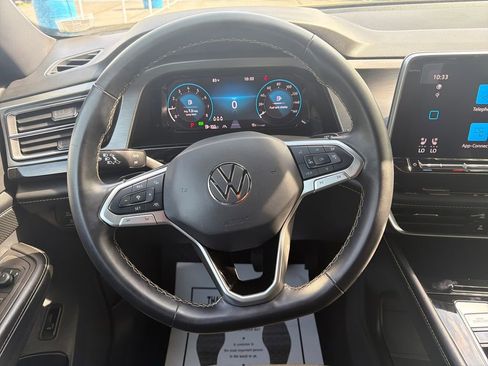 Used 2024 Volkswagen Atlas Cross Sport SE FWD image 16