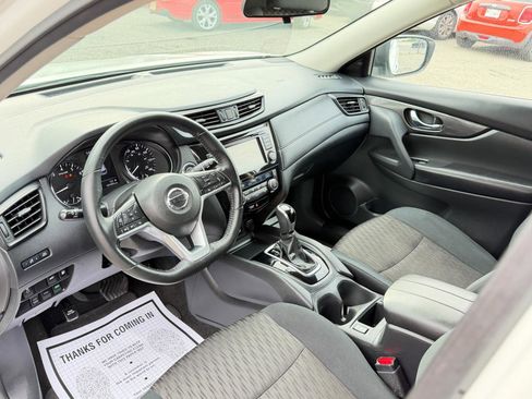 Used 2018 Nissan Rogue SV AWD/4WD image 10