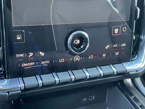 New 2026 GMC Yukon Elevation image 15