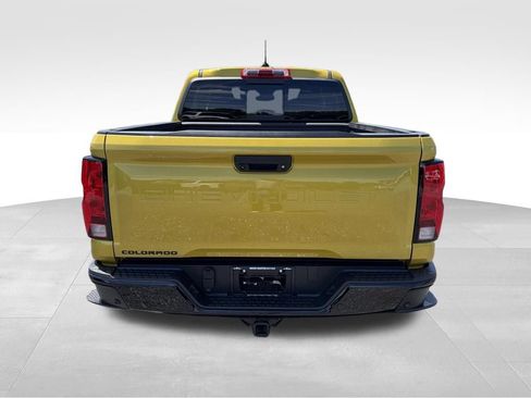 Used 2023 Chevrolet Colorado Trail Boss w/ Technology Package AWD/4WD image 18