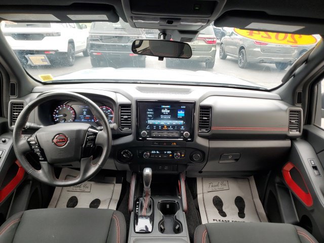Used 2024 Nissan Frontier PRO-4X w/ Off-Road Protection Package AWD/4WD image 16