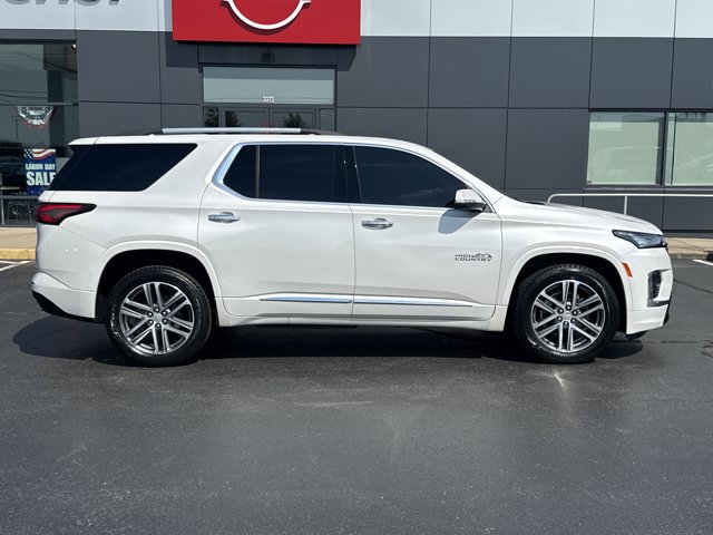 Used 2022 Chevrolet Traverse High Country AWD/4WD image 2
