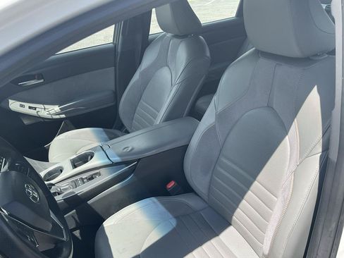Used 2019 Toyota Avalon XSE w/ Carpet Mat Package FWD image 19