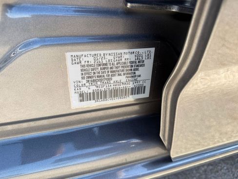 Used 2025 Nissan Sentra SV image 24