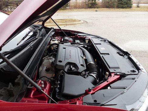 Used 2023 Buick Envision Avenir image 16