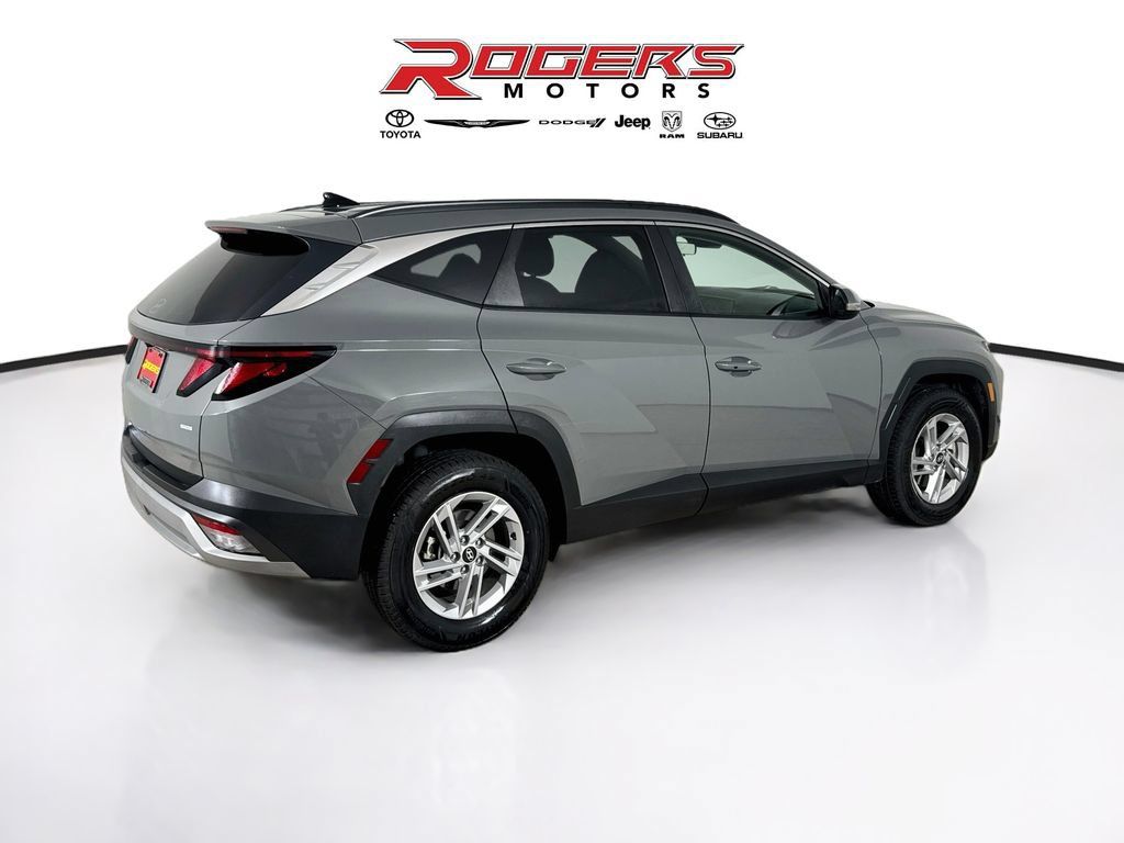 Used 2025 Hyundai Tucson SEL AWD/4WD image 8