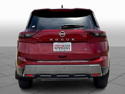 Certified 2024 Nissan Rogue SL FWD image 5