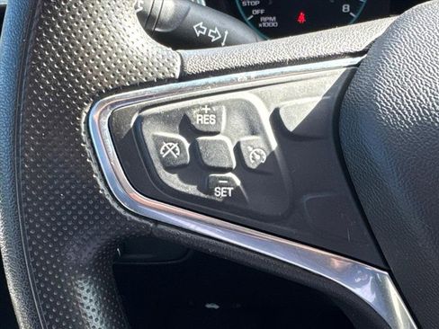 Used 2019 Chevrolet Equinox LS image 14