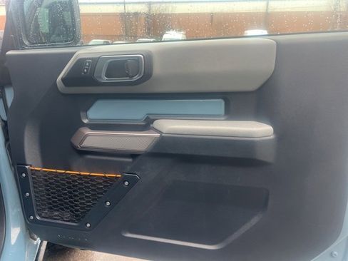 Used 2023 Ford Bronco Badlands image 10