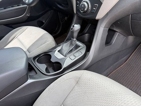 Used 2018 Hyundai Santa Fe Sport w/ 2.4L Value Package 02 FWD image 40