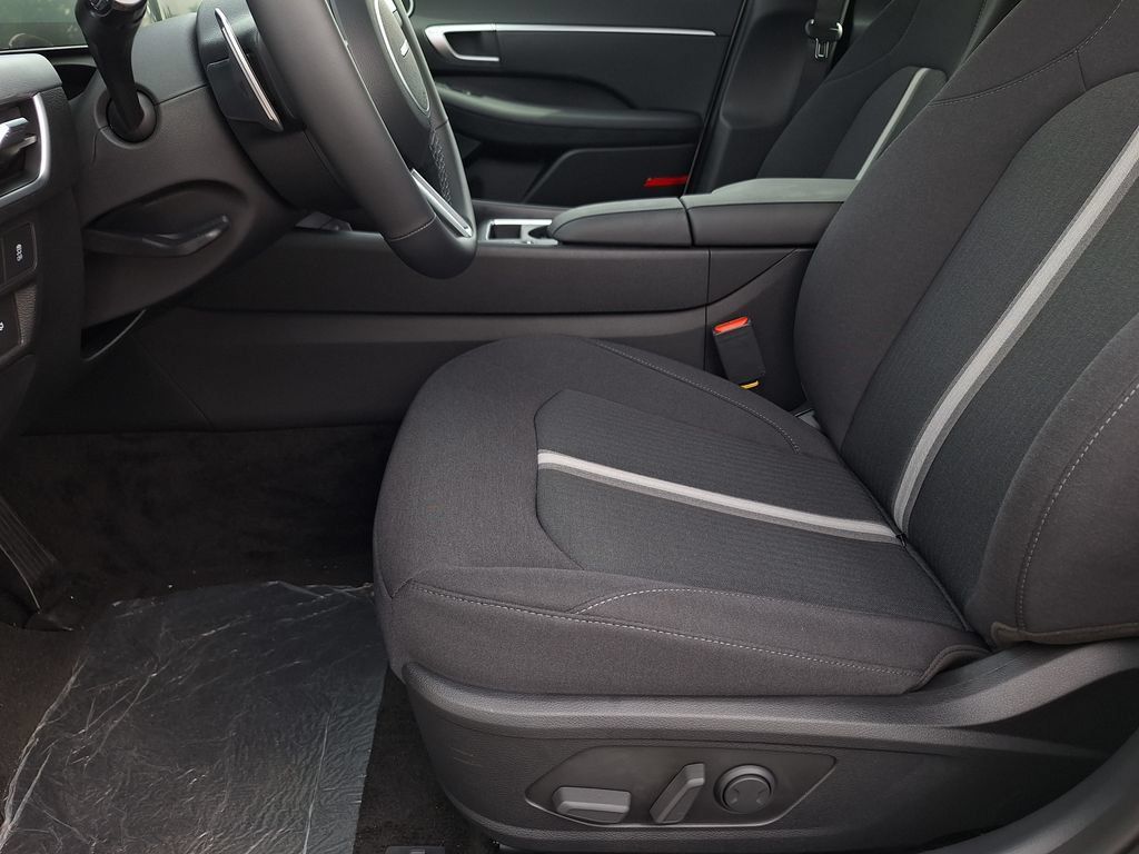 New 2026 Hyundai Sonata SEL AWD/4WD image 11