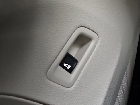 New 2026 Volkswagen Atlas SEL Premium R-Line image 18